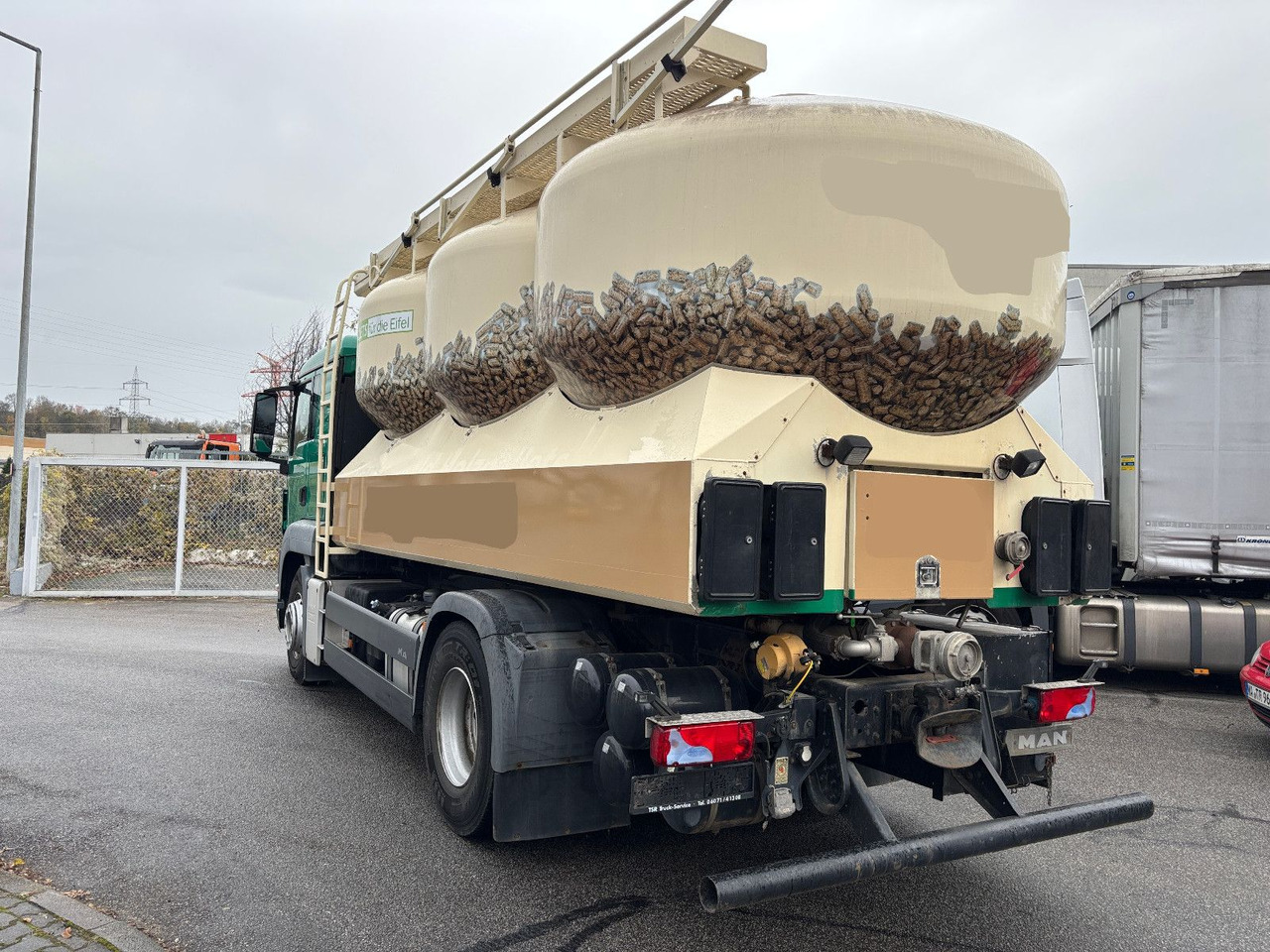 MAN TGS 18.440 Silo/Waage/Kompressor/40m Schlauch - Tovornjak cisterna: slika 4 MAN TGS 18.440 Silo/Waage/Kompressor/40m Schlauch - Tovornjak cisterna: slika 4