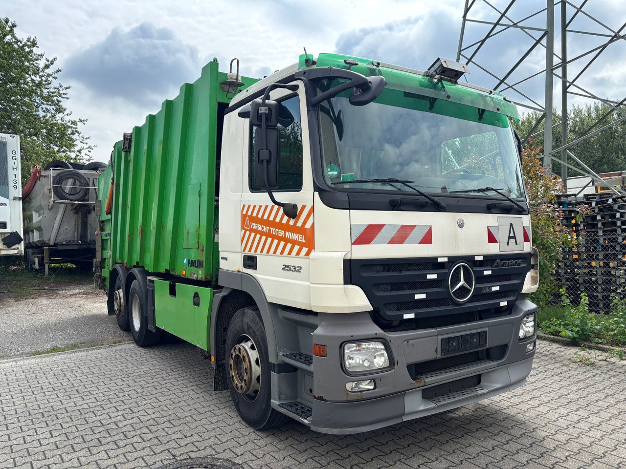 Mercedes-Benz 2532L EU5/Zöller Schüttung/VarioPress/Blatt-Luft - Smetarski tovornjak: slika 1 Mercedes-Benz 2532L EU5/Zöller Schüttung/VarioPress/Blatt-Luft - Smetarski tovornjak: slika 1