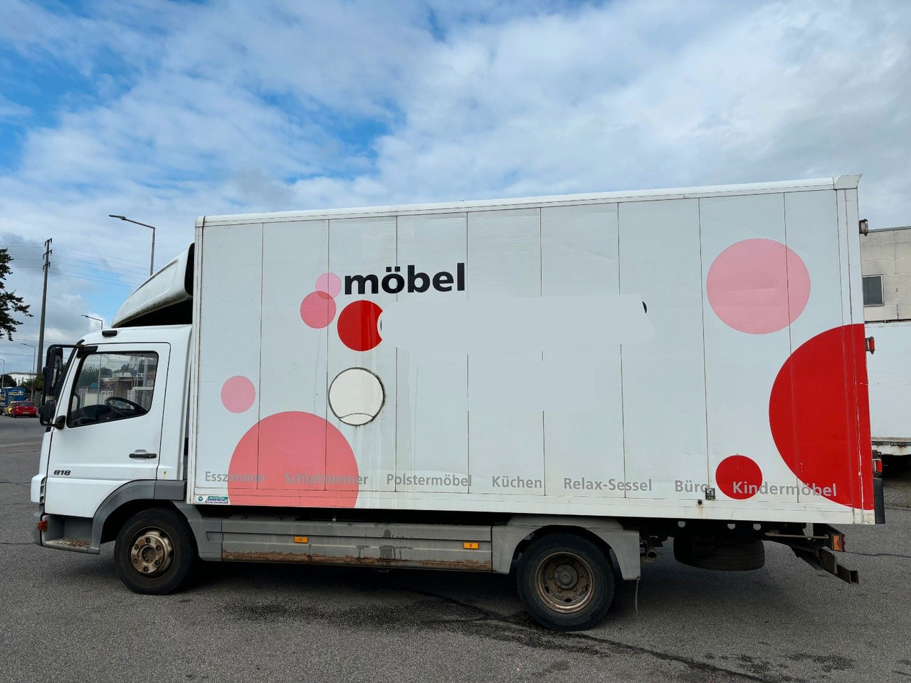 Dostavno vozilo z zabojnikom Mercedes-Benz 818 Kurze Radstand Blattfederung: slika 7