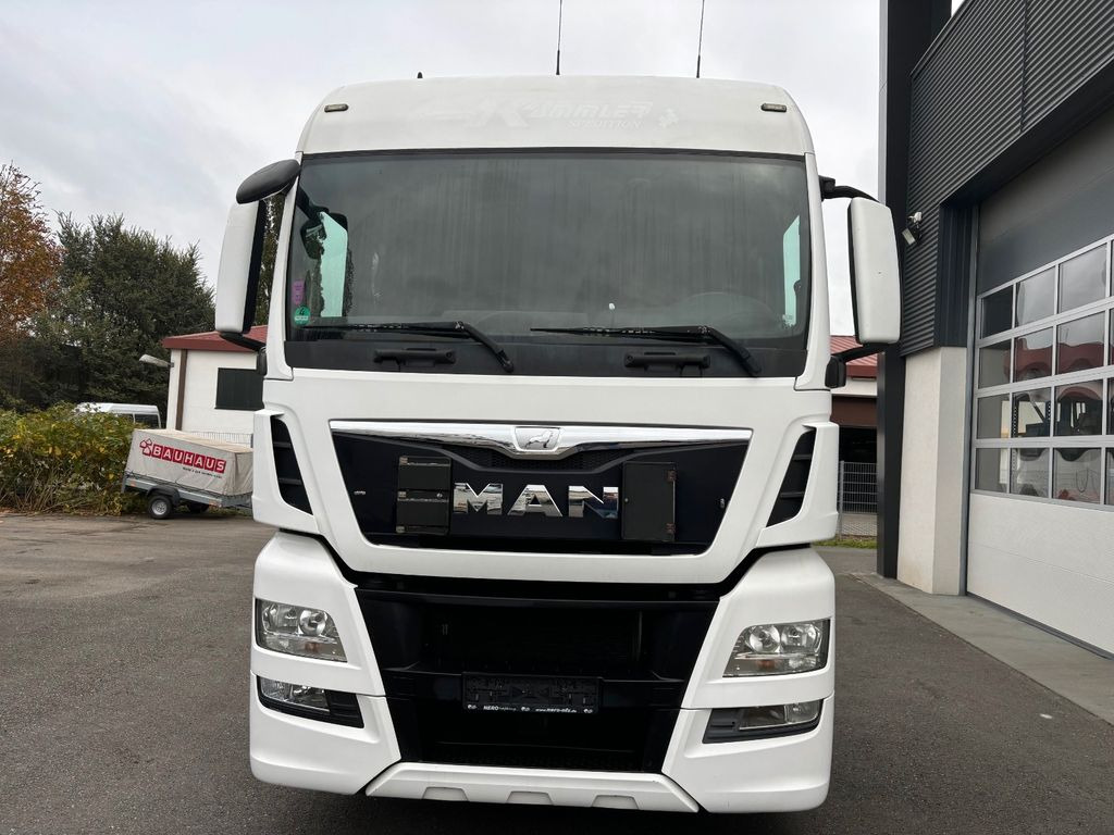 MAN TGX 18.440 480 Retarder/NAVI/2 Tanks/Standheiz - Vlačilec: slika 3 MAN TGX 18.440 480 Retarder/NAVI/2 Tanks/Standheiz - Vlačilec: slika 3