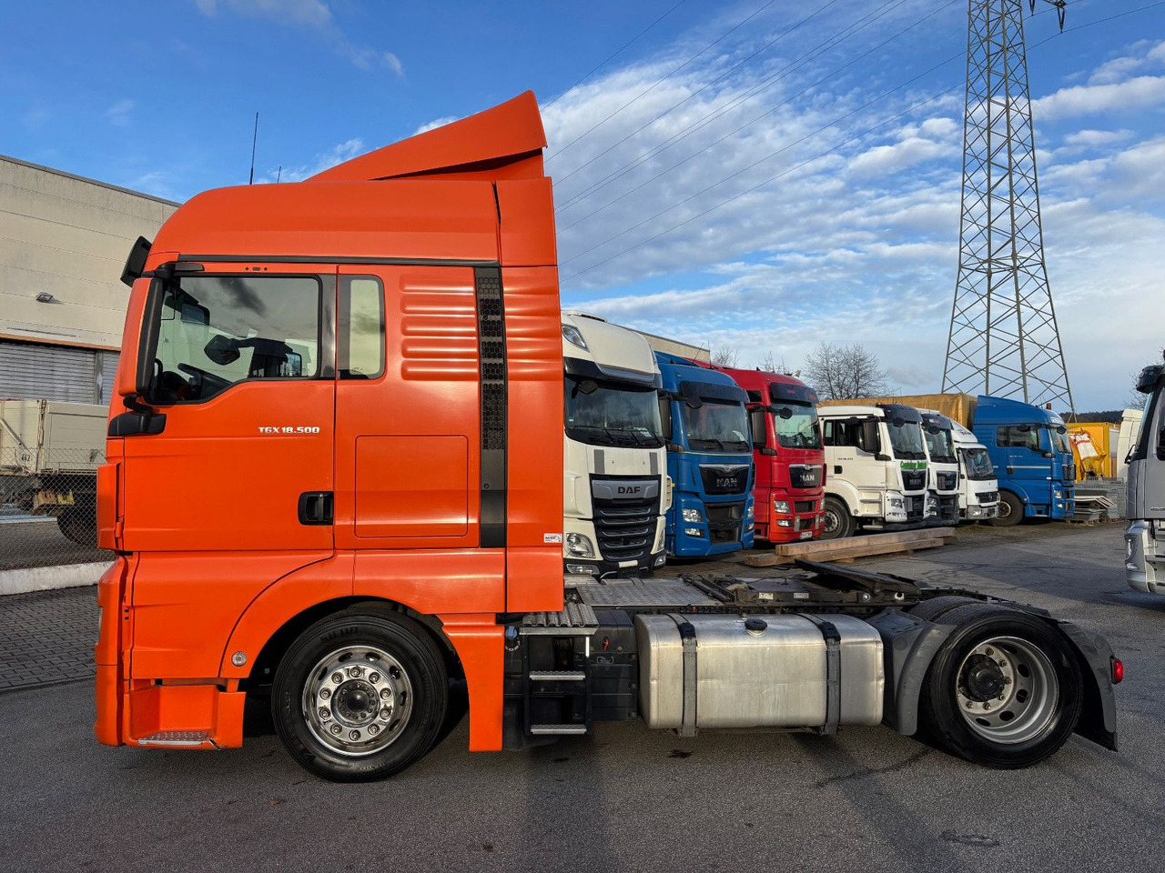 MAN TGX 18.500 XXL HUBSATTELLKUPLUNG - Vlačilec: slika 2 MAN TGX 18.500 XXL HUBSATTELLKUPLUNG - Vlačilec: slika 2