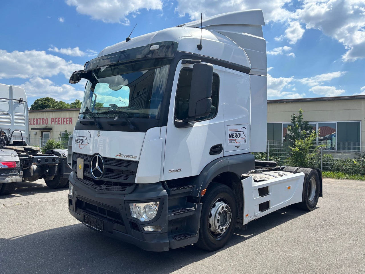 Mercedes-Benz Actros 1840 Kein 1842 1845 Retarder Blatt-Luft - Vlačilec: slika 1 Mercedes-Benz Actros 1840 Kein 1842 1845 Retarder Blatt-Luft - Vlačilec: slika 1