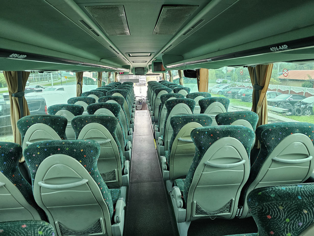 SCANIA IRIZAR CENTURY 61 OSOB KLIMA EURO5 - Potovalni avtobus: slika 4 SCANIA IRIZAR CENTURY 61 OSOB KLIMA EURO5 - Potovalni avtobus: slika 4