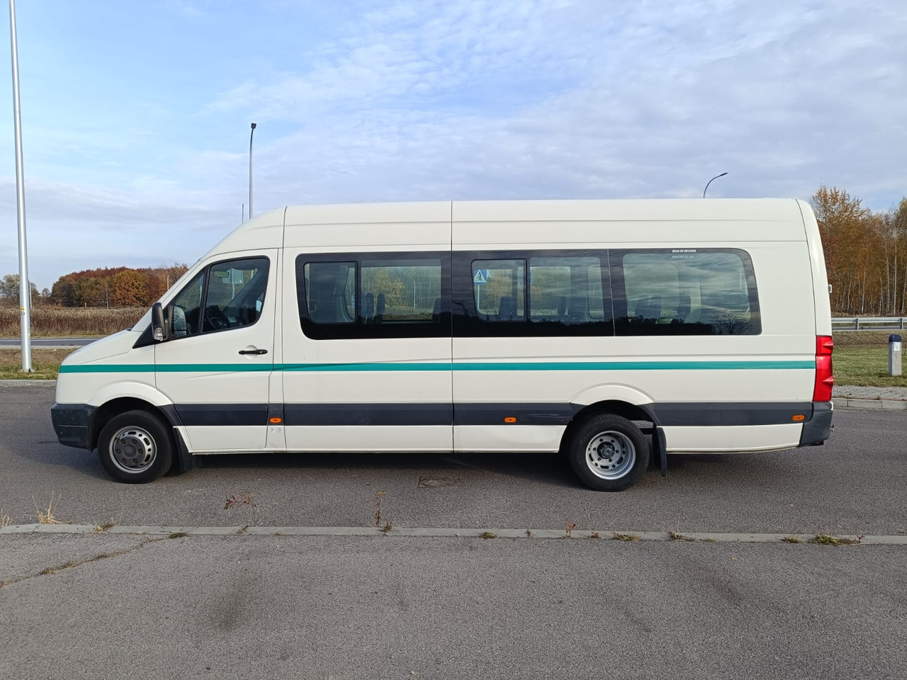 VOLKSWAGEN CRAFTER 23 OSOBY KLIMA WEBASTO KAMERA RETARDER HAK EURO5 - Potovalni avtobus: slika 5 VOLKSWAGEN CRAFTER 23 OSOBY KLIMA WEBASTO KAMERA RETARDER HAK EURO5 - Potovalni avtobus: slika 5