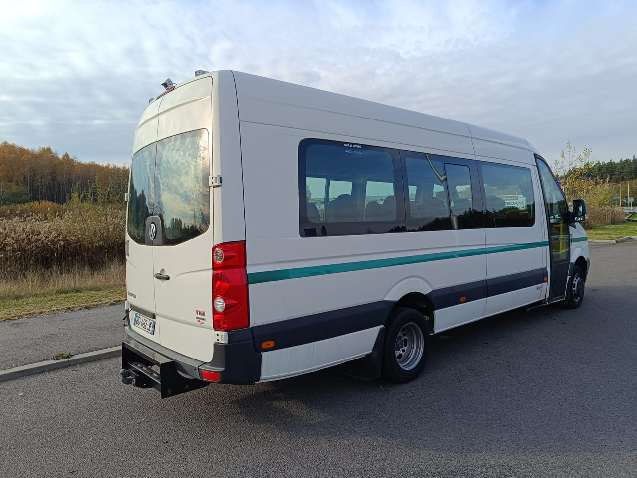 VOLKSWAGEN CRAFTER 23 OSOBY KLIMA WEBASTO KAMERA RETARDER HAK EURO5 - Potovalni avtobus: slika 4 VOLKSWAGEN CRAFTER 23 OSOBY KLIMA WEBASTO KAMERA RETARDER HAK EURO5 - Potovalni avtobus: slika 4