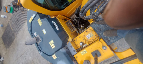 Bager goseničar 2022 Hyundai HX145 LCR: slika 15