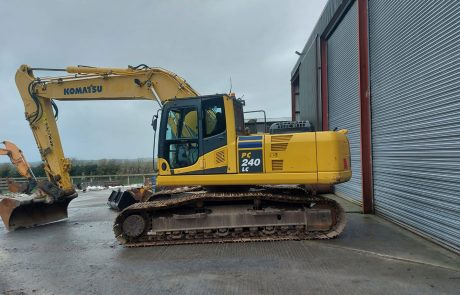 KOMATSU PC240LC-8 - Bager goseničar: slika 1 KOMATSU PC240LC-8 - Bager goseničar: slika 1