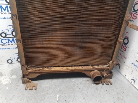 Case 5000 5140, 5250 Engine Water Cooling Radiator 104753a1; 104753a2; A190604 - Hladilnik motorja za Traktor: slika 2 Case 5000 5140, 5250 Engine Water Cooling Radiator 104753a1; 104753a2; A190604 - Hladilnik motorja za Traktor: slika 2