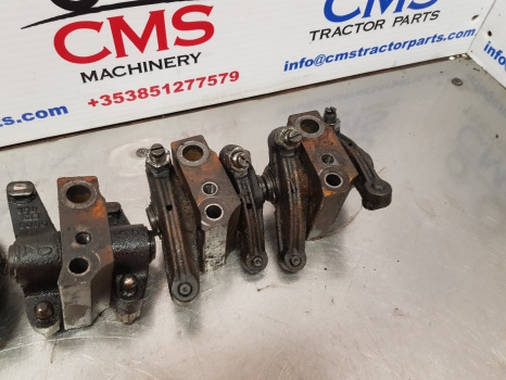 Case 5140 , 5000, Mx, Head Valve Mechanism Kit, Rocker Arm J910810 - Glava motorja: slika 5 Case 5140 , 5000, Mx, Head Valve Mechanism Kit, Rocker Arm J910810 - Glava motorja: slika 5