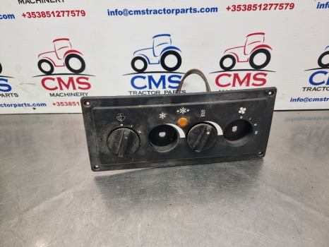 Case 5140, 5120, 5130, Maxxum, Cab Interior Panel 1330774c1 - Kabina in notranjost: slika 1 Case 5140, 5120, 5130, Maxxum, Cab Interior Panel 1330774c1 - Kabina in notranjost: slika 1