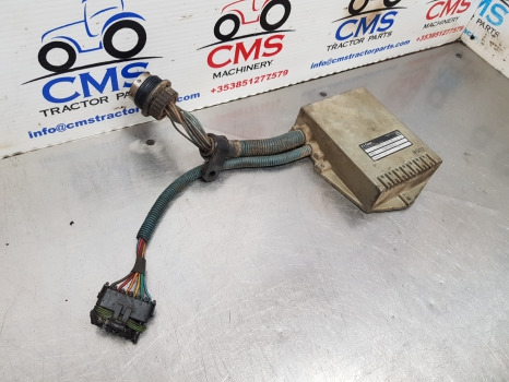 Case 5140, 5140, 5230, 5250 Transmission Control Ecu 51641929, 1987585c1, - ECU: slika 4 Case 5140, 5140, 5230, 5250 Transmission Control Ecu 51641929, 1987585c1, - ECU: slika 4