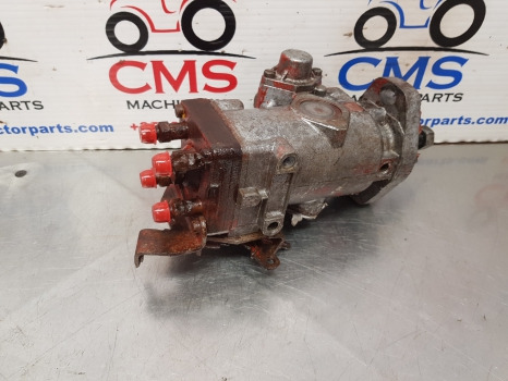 Case International 584, 585, 385, Fuel Injection Pump 3218604r91, 0460314036 - Injektor: slika 4 Case International 584, 585, 385, Fuel Injection Pump 3218604r91, 0460314036 - Injektor: slika 4