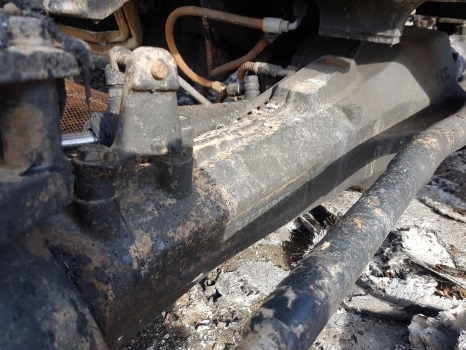 Case Maxxum 130, Puma Steyr Profi Front Axle Casting Housing 87555903, 87633170 - Sprednja os za Traktor: slika 1 Case Maxxum 130, Puma Steyr Profi Front Axle Casting Housing 87555903, 87633170 - Sprednja os za Traktor: slika 1