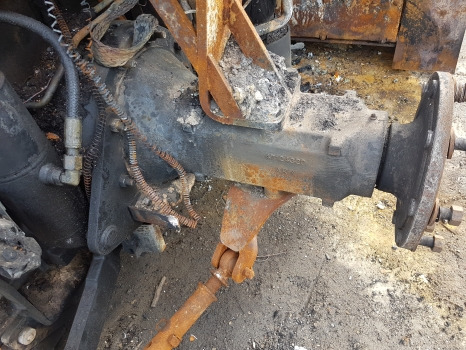 Case Maxxum 130 Rear, Front Axle, Engine, Transmission, Pto, Hydraulic Nut - Zavorni deli za Traktor: slika 3 Case Maxxum 130 Rear, Front Axle, Engine, Transmission, Pto, Hydraulic Nut - Zavorni deli za Traktor: slika 3