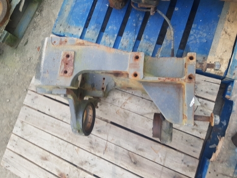 Claas 340cx Front Axle Support Housing Assy 2211200615; 0011200612; 0011200615 - Sprednja os za Traktor: slika 1 Claas 340cx Front Axle Support Housing Assy 2211200615; 0011200612; 0011200615 - Sprednja os za Traktor: slika 1