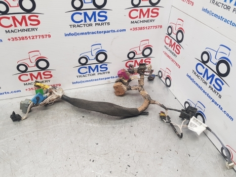 Claas Arion 640 Cab Dashboard Wiring Loom 0026081260, 0026081261, 26081260 - Kabli/ Žični kabel za Traktor: slika 1 Claas Arion 640 Cab Dashboard Wiring Loom 0026081260, 0026081261, 26081260 - Kabli/ Žični kabel za Traktor: slika 1