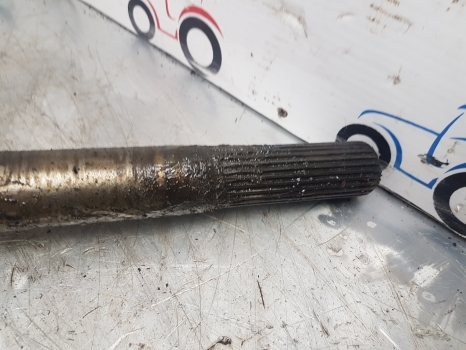 Claas Arion Ares 826, 836 Front Axle Drive Shaft Kit 6000104497, 6000104503 - Polosovina za Traktor: slika 4 Claas Arion Ares 826, 836 Front Axle Drive Shaft Kit 6000104497, 6000104503 - Polosovina za Traktor: slika 4