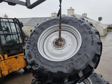 Deutz Agrotron M620, Deutz, Rear Wheels Pair 20.8r38, 520/85 R38 - Kompletno kolo: slika 2 Deutz Agrotron M620, Deutz, Rear Wheels Pair 20.8r38, 520/85 R38 - Kompletno kolo: slika 2