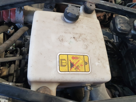 Deutz Fahr Agrotron M620, M600, Ttv610, Radiator Expansion Tank 0.015.4531.4/10 - Hladilnik motorja: slika 1 Deutz Fahr Agrotron M620, M600, Ttv610, Radiator Expansion Tank 0.015.4531.4/10 - Hladilnik motorja: slika 1