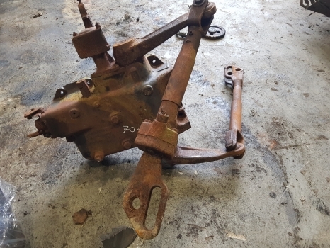 Hidravlika za Traktor Fiat 70-90, 80-90 Hydraulic Lift Cover Assy 5117164, 5125938, 5123957, 5123959: slika 10