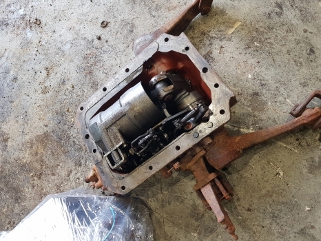 Hidravlika za Traktor Fiat 70-90, 80-90 Hydraulic Lift Cover Assy 5117164, 5125938, 5123957, 5123959: slika 7