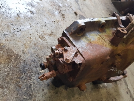 Hidravlika za Traktor Fiat 70-90, 80-90 Hydraulic Lift Cover Assy 5117164, 5125938, 5123957, 5123959: slika 9