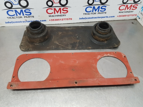 Fiat 90, 160-90, 140-60 Wide Super Comfort Cab Cab Plate And Boot 5111671 - Kabina in notranjost: slika 5 Fiat 90, 160-90, 140-60 Wide Super Comfort Cab Cab Plate And Boot 5111671 - Kabina in notranjost: slika 5