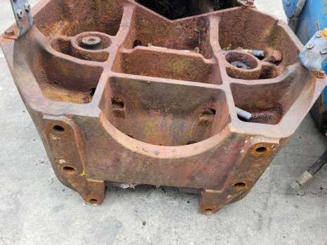 Fiat F130, F140, F120 Fwd Front Axle Support Frame Bolster 5147363, 5163236 - Vzmetenje: slika 3 Fiat F130, F140, F120 Fwd Front Axle Support Frame Bolster 5147363, 5163236 - Vzmetenje: slika 3