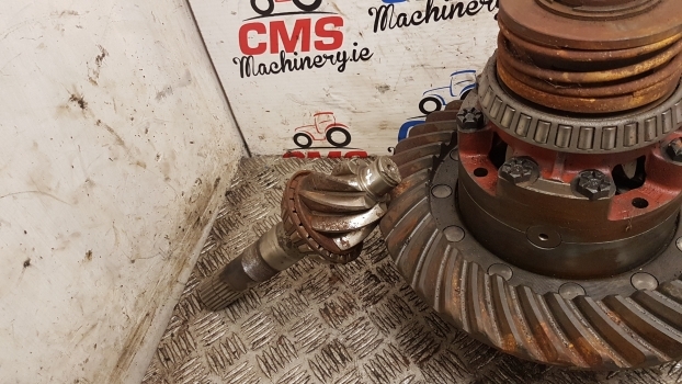 Ford 10, 100, 600 Rear Bevel Gear Differential E0nn4209ca, E0nn4610da, 83927041 - Diferencialni menjalnik za Traktor: slika 3 Ford 10, 100, 600 Rear Bevel Gear Differential E0nn4209ca, E0nn4610da, 83927041 - Diferencialni menjalnik za Traktor: slika 3