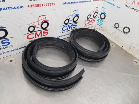 Ford 1000, 600 Series, 4000, 4600 Mudguard Rubber Gasket Pair 81825478 - Blatnik: slika 3 Ford 1000, 600 Series, 4000, 4600 Mudguard Rubber Gasket Pair 81825478 - Blatnik: slika 3