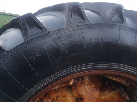 Ford 30, Tw, 40 Series Tw15, 8530, Tw20 Rear Adjustable Wheel Ant Tyre 18.4r38 - Kompletno kolo za Traktor: slika 2 Ford 30, Tw, 40 Series Tw15, 8530, Tw20 Rear Adjustable Wheel Ant Tyre 18.4r38 - Kompletno kolo za Traktor: slika 2