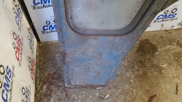 Vrata in deli za Traktor Ford 3600 Ford Cab Door Right. Please Check By Photos.: slika 6