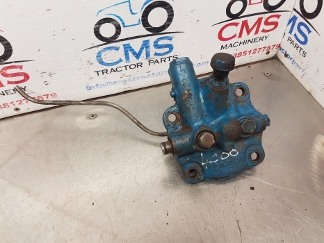Ford 4000, 4110, 4400, 4410 Hydraulic Flow Control Valve C5nnn982b, 81802242 - Hidravlični ventil za Traktor: slika 1 Ford 4000, 4110, 4400, 4410 Hydraulic Flow Control Valve C5nnn982b, 81802242 - Hidravlični ventil za Traktor: slika 1