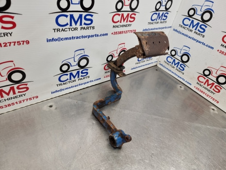 Ford 4610, 10 Series, Lp Cab Brake Pedal D4nn2n003c - Pedal za Traktor: slika 2 Ford 4610, 10 Series, Lp Cab Brake Pedal D4nn2n003c - Pedal za Traktor: slika 2