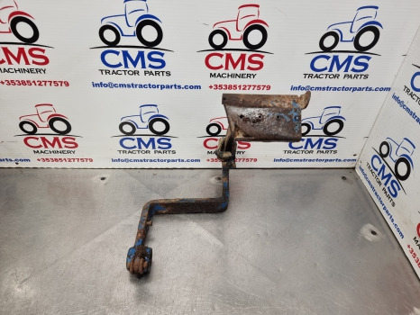 Ford 4610, 10 Series, Lp Cab Clutch Pedal D4nn2n002c - Pedal za Traktor: slika 1 Ford 4610, 10 Series, Lp Cab Clutch Pedal D4nn2n002c - Pedal za Traktor: slika 1