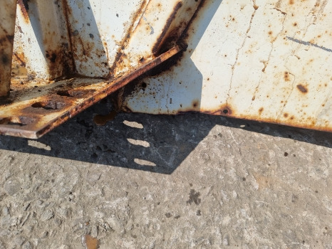 Ford 5000, 6000, 7000 Mudguard Pair As Pictures, 82008463, 82008463 - Blatnik: slika 5 Ford 5000, 6000, 7000 Mudguard Pair As Pictures, 82008463, 82008463 - Blatnik: slika 5