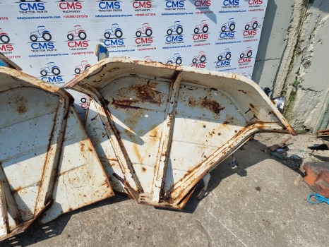 Ford 5000, 6000, 7000 Mudguard Pair As Pictures, 82008463, 82008463 - Blatnik: slika 3 Ford 5000, 6000, 7000 Mudguard Pair As Pictures, 82008463, 82008463 - Blatnik: slika 3