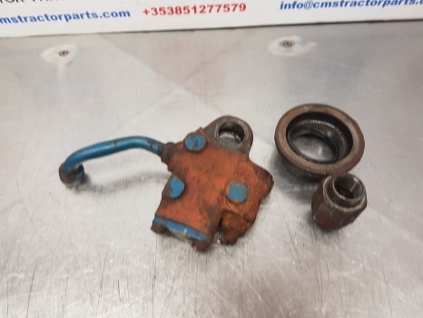 Ford 5000, 7600, 6600, 6700 Hydraulic Valve, Oil Cooler D6nnk910b, D6nnk910a - Hidravlični ventil za Traktor: slika 2 Ford 5000, 7600, 6600, 6700 Hydraulic Valve, Oil Cooler D6nnk910b, D6nnk910a - Hidravlični ventil za Traktor: slika 2