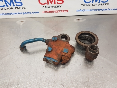 Ford 5000, 7600, 6600, 6700 Hydraulic Valve, Oil Cooler D6nnk910b, D6nnk910a - Hidravlični ventil za Traktor: slika 1 Ford 5000, 7600, 6600, 6700 Hydraulic Valve, Oil Cooler D6nnk910b, D6nnk910a - Hidravlični ventil za Traktor: slika 1
