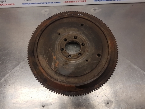 Ford 550, 10, 30 Series 4610 Ap Engine Flywheel 83933422, C5ne6375bc - Vztrajnik za Bager nakladalec: slika 3 Ford 550, 10, 30 Series 4610 Ap Engine Flywheel 83933422, C5ne6375bc - Vztrajnik za Bager nakladalec: slika 3