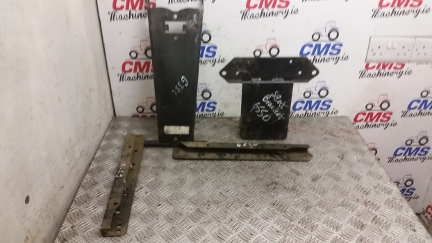 Ford 555c, 655c, 555d, 575d, 655d, 675d Seat Brackets E8nna464aa, 83971793 - Sedež za Traktor: slika 1 Ford 555c, 655c, 555d, 575d, 655d, 675d Seat Brackets E8nna464aa, 83971793 - Sedež za Traktor: slika 1