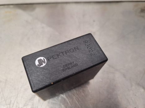Ford 5640, 6640, 7740, 7840, 8240, 8340 Pto Control Module, Relay 81869818 - Rele: slika 5 Ford 5640, 6640, 7740, 7840, 8240, 8340 Pto Control Module, Relay 81869818 - Rele: slika 5