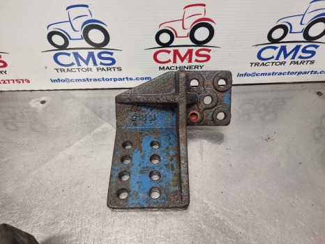 Ford 6610, 10 Series, Front Fenders Bracket Rhs E2nn16n078aa12b - Blatnik: slika 1 Ford 6610, 10 Series, Front Fenders Bracket Rhs E2nn16n078aa12b - Blatnik: slika 1