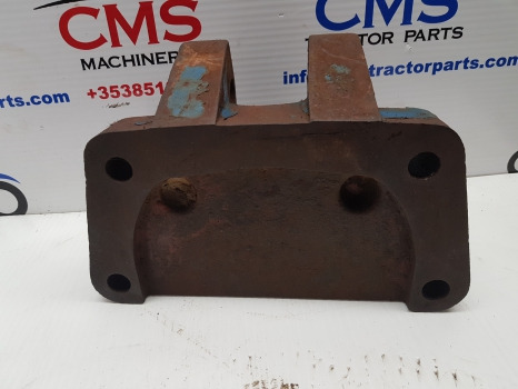 Ford 7840, 40 Series, Tstop Link Bracket Original 83991095 ,e9nnt947ba - Vzmetenje: slika 4 Ford 7840, 40 Series, Tstop Link Bracket Original 83991095 ,e9nnt947ba - Vzmetenje: slika 4