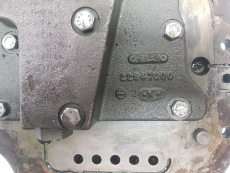 Ford 7840, 8240, 8340 Transmission Control Cover Plate F0nn7z479ag, F3nn7z479 - Transmission: slika 2 Ford 7840, 8240, 8340 Transmission Control Cover Plate F0nn7z479ag, F3nn7z479 - Transmission: slika 2