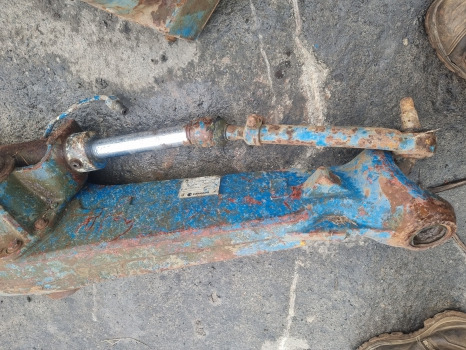 Ford 8240, 8340 Carraro 709/hd Front Axle Beam Housing With Differential 19015 - Os in deli: slika 2 Ford 8240, 8340 Carraro 709/hd Front Axle Beam Housing With Differential 19015 - Os in deli: slika 2