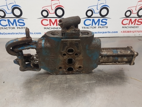 Ford 8700, 9700, Tw Series Tw15. Hydraulic Remote Valve E2nnb950ea - Hidravlični ventil za Traktor: slika 4 Ford 8700, 9700, Tw Series Tw15. Hydraulic Remote Valve E2nnb950ea - Hidravlični ventil za Traktor: slika 4
