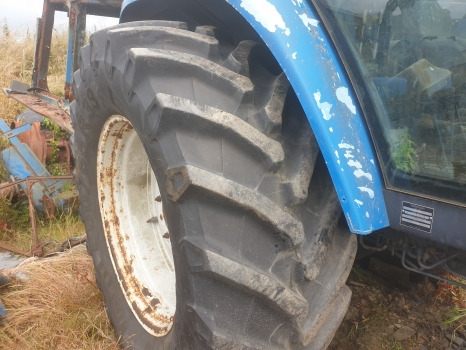 Ford New Holland 8360 Fiat M135 Nut Available For Dismantling By Request - Zavorni deli za Traktor: slika 5 Ford New Holland 8360 Fiat M135 Nut Available For Dismantling By Request - Zavorni deli za Traktor: slika 5