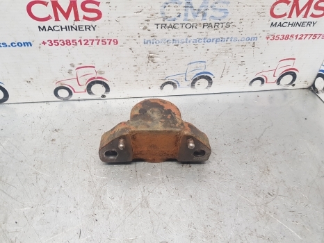 Ford New Holland Fiat 90-90 Front Axle Suspension Bracket 5140451, 5140452 - Vzmetenje za Traktor: slika 3 Ford New Holland Fiat 90-90 Front Axle Suspension Bracket 5140451, 5140452 - Vzmetenje za Traktor: slika 3