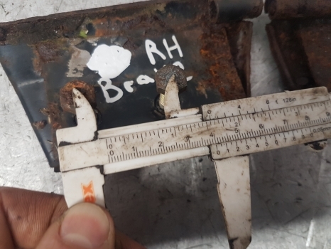 Ford Q, Lp, Ap Cab Brake Pedal Kit 40, 30 Mm - Pedal za Traktor: slika 2 Ford Q, Lp, Ap Cab Brake Pedal Kit 40, 30 Mm - Pedal za Traktor: slika 2